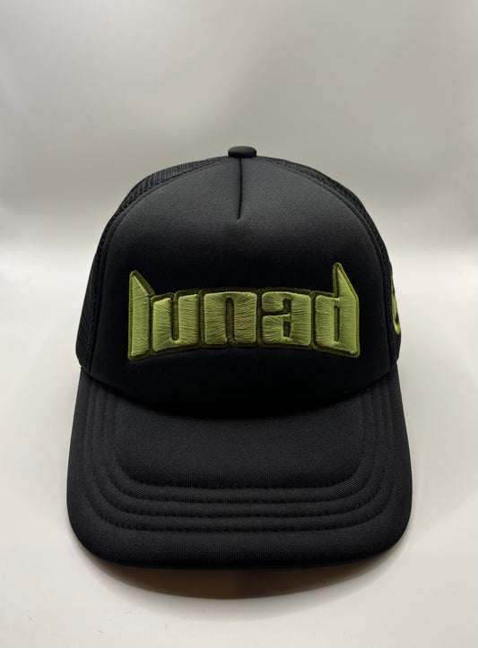 Lunad black & sage green foam trucker