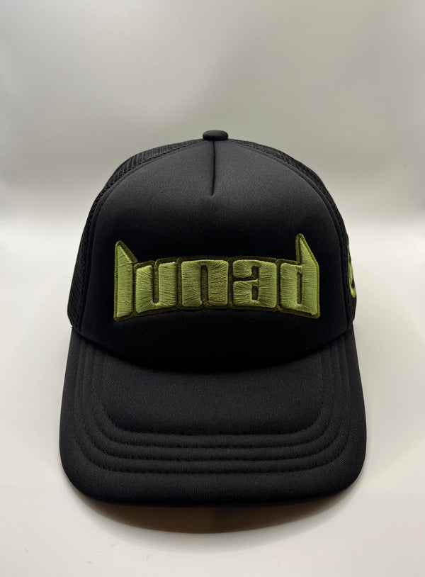 Lunad black & sage green foam trucker