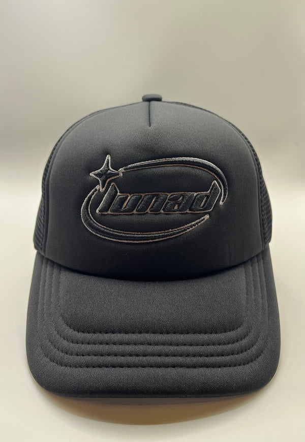 Lunad original foam black trucker