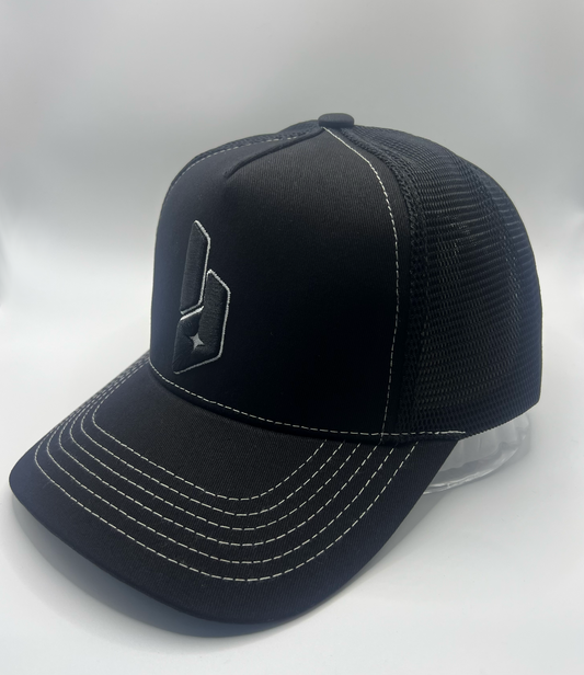 LUNAD Signature Contrast Trucker